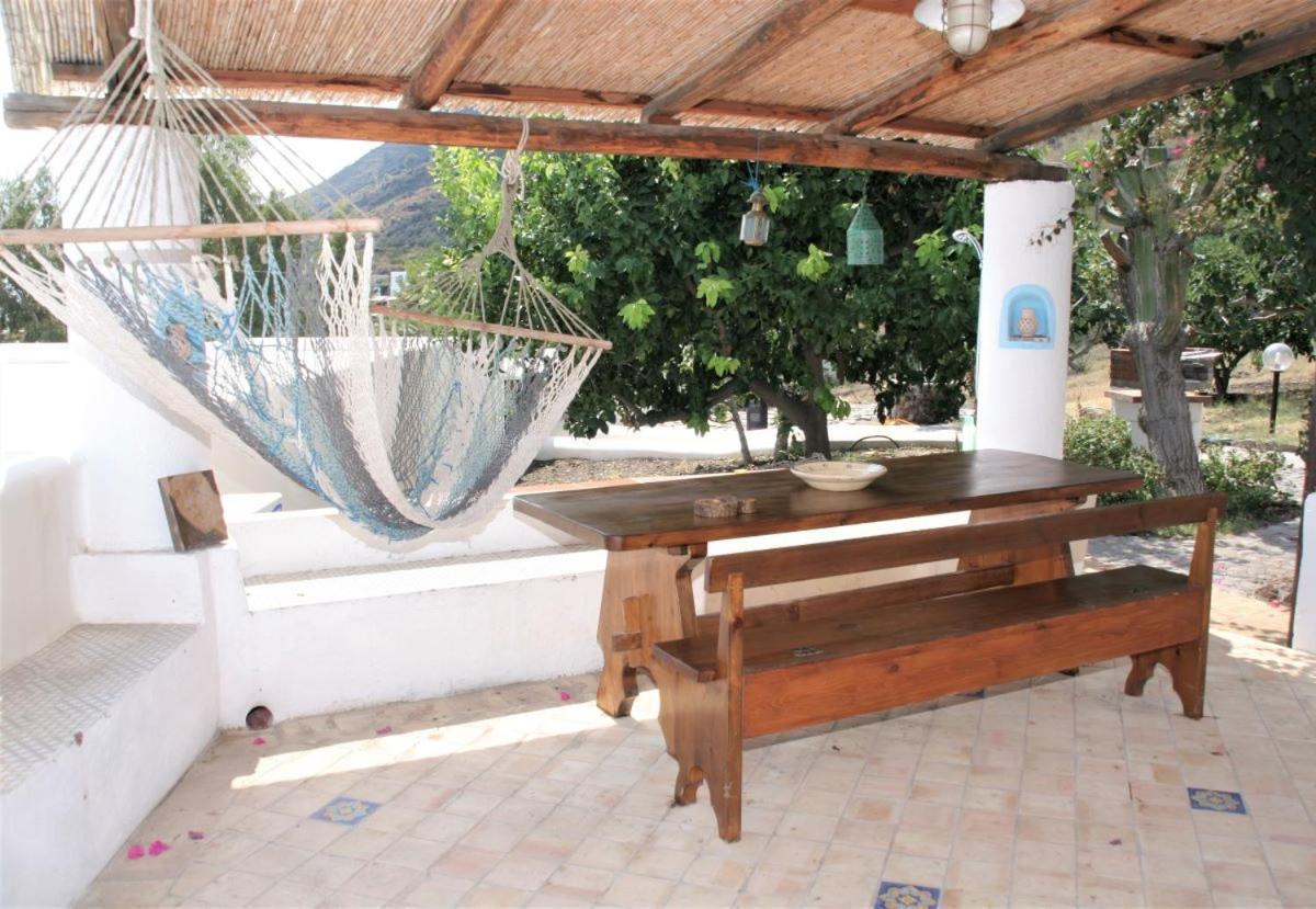 Case Al Mare - Terrazzi Panoramici E Ampio Giardino Santa Marina Salina Kültér fotó
